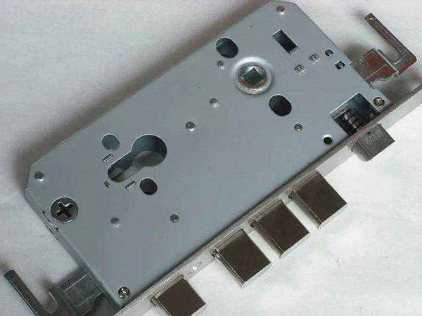 龙沙24小时上门开锁公司