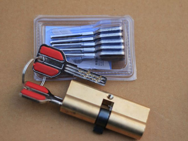 龙沙24小时上门开锁公司